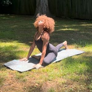 Meet your Posher, Casey